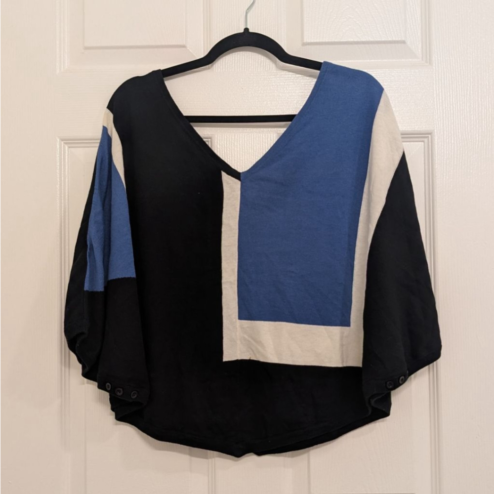 Women's Alice + Olivia V-Neck Poncho Sweater S Black Blue Colorblock